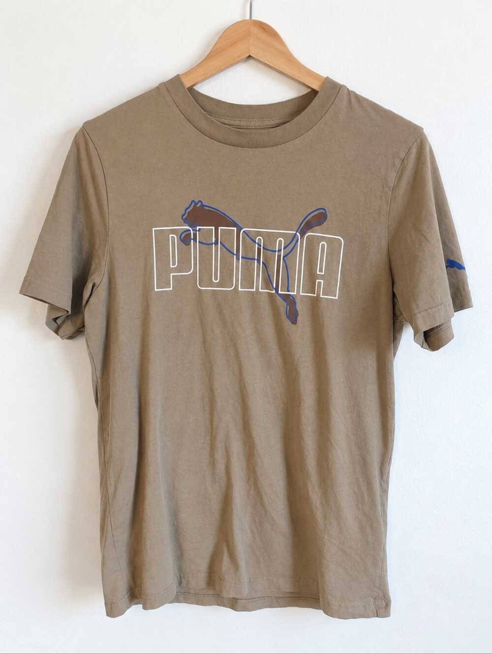 4/$15🟢•Puma Logo Graphic Tee